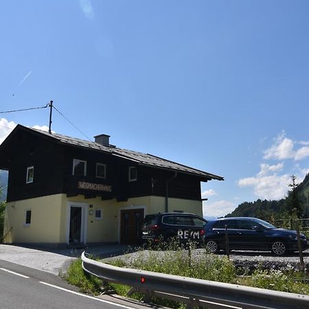 Wegmacherhaus Villa Sankt Johann im Pongau Exterior foto